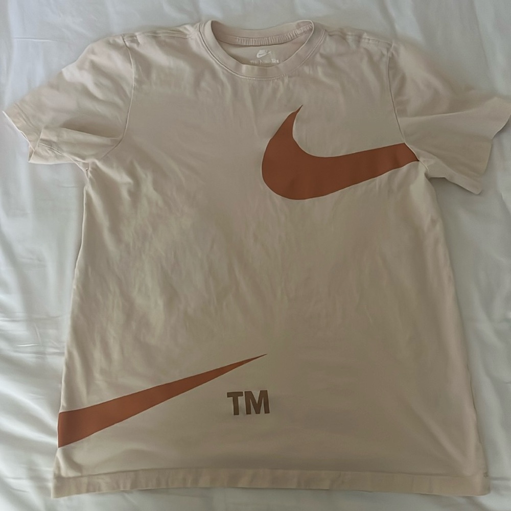 Nike Graphic Tee